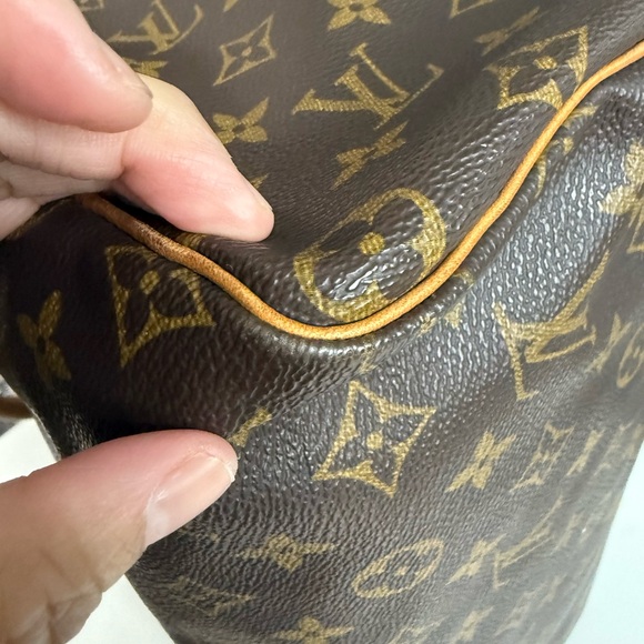 Louis Vuitton Monogram Speedy 40 - Picture 15 of 16